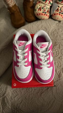 Nike toddler shoe