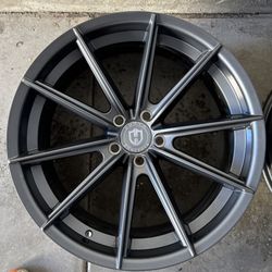 20” Staggered Curva Concepts 