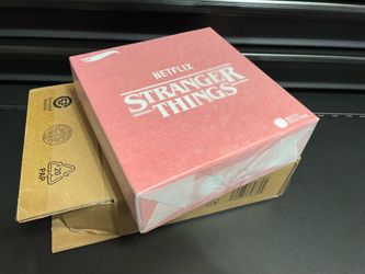 Hot Wheels Stranger Things Netflix Box Set SDCC Mattel Creations