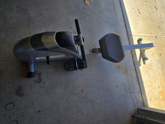 Rowing exercise machine