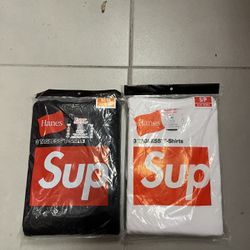Black And White Hanes Supreme Shirts