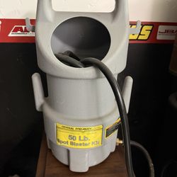Central Pneumatic 50 Lb Spot Blaster Kit