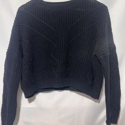 U2B BLACK Cropped knit sweater size medium   $16  Length- 15.5  Chest- 27 Waist- 25