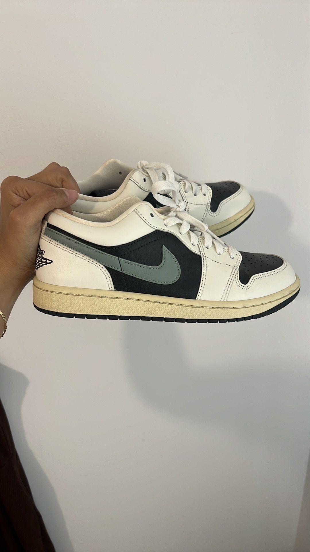 NIKE Air Jordan 1 in Jade Smoke
