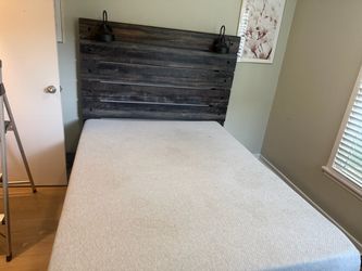 Queen Size bedframe and mattress