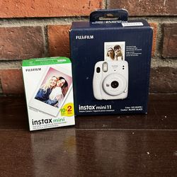Instax Mini 11 Camera