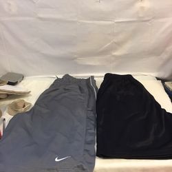 Shorts Size : L , M