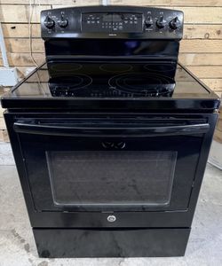 Electric Range Black w/CONVECTION