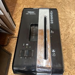 Fellows DS-1200Cs Paper Shredder 
