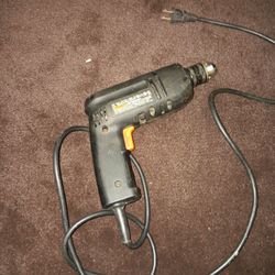 BLACK & DECKER 7152 TYPE 2 CORDED REVERSIBLE DRILL 3/8" 