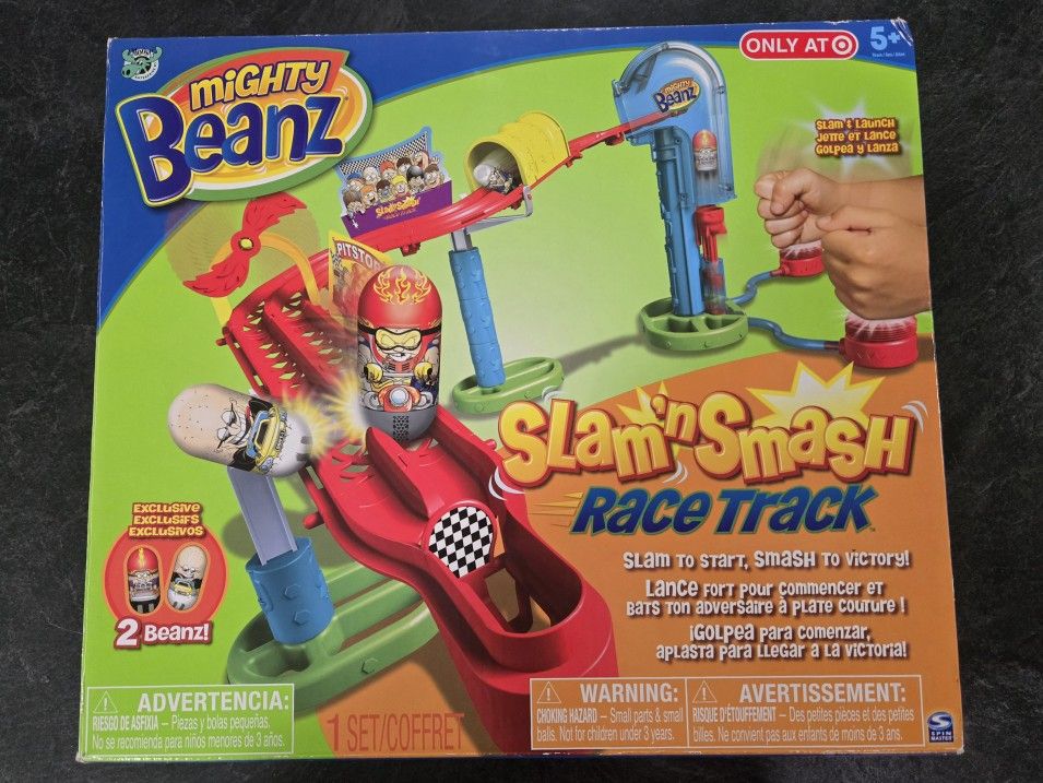 Rare 2009 Mighty Beanz Slam 'n' Smash Race Track set