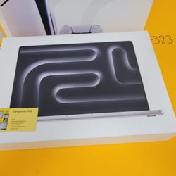 Apple MacBook Pro M3 Chip 16gb And 36gb Ram Both Available ($50 Down Take Home Today)