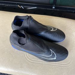 Nike Cleat Size 9 