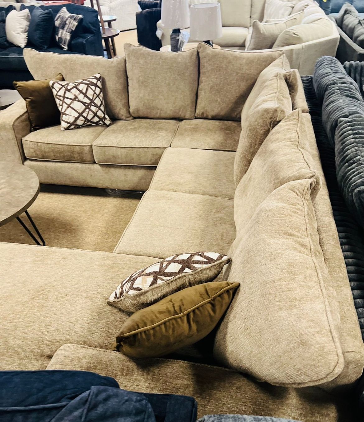 Stylish Reversible Chaise Sectional