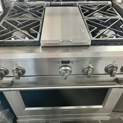 Monogram Statement Collection 36" Freestanding Gas Range