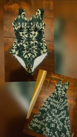 Swimwear set: Swimsuit (S) & Skirt (one size)