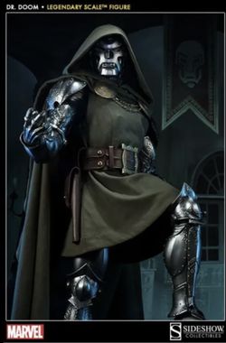 Sideshow Dr Doom Legendary Scale Statue