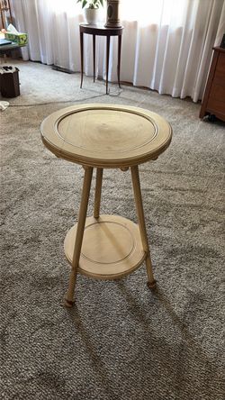Round Wood Side Table with Bottom Shelf