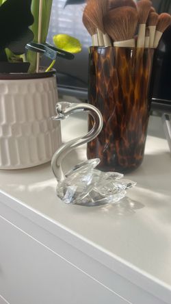 Crystal swan