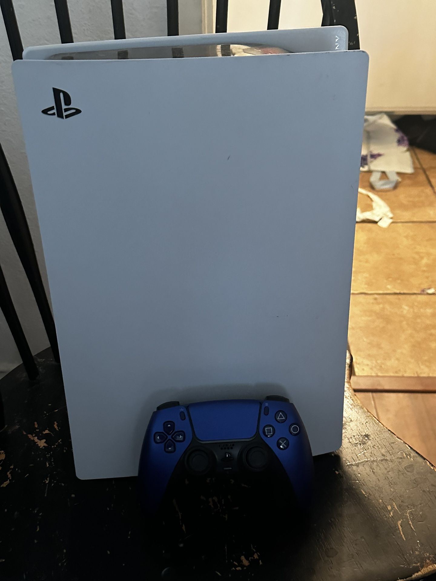 Ps5 (disc version) with Controller, 2tb Ssd and 2 Games