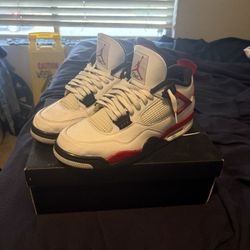 Used Jordan 4 Red Cement