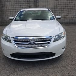 2012 Ford Taurus