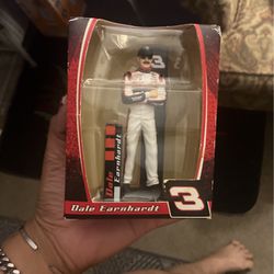 Dale Earnhardt 3 (COLLECTIBLE) 