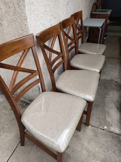 Wooden chairs set of 5