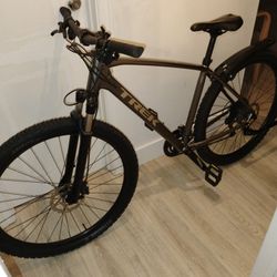 2020 Trek Dual Sport 4 Hybrid MTB Mountain Bike Bicycle 