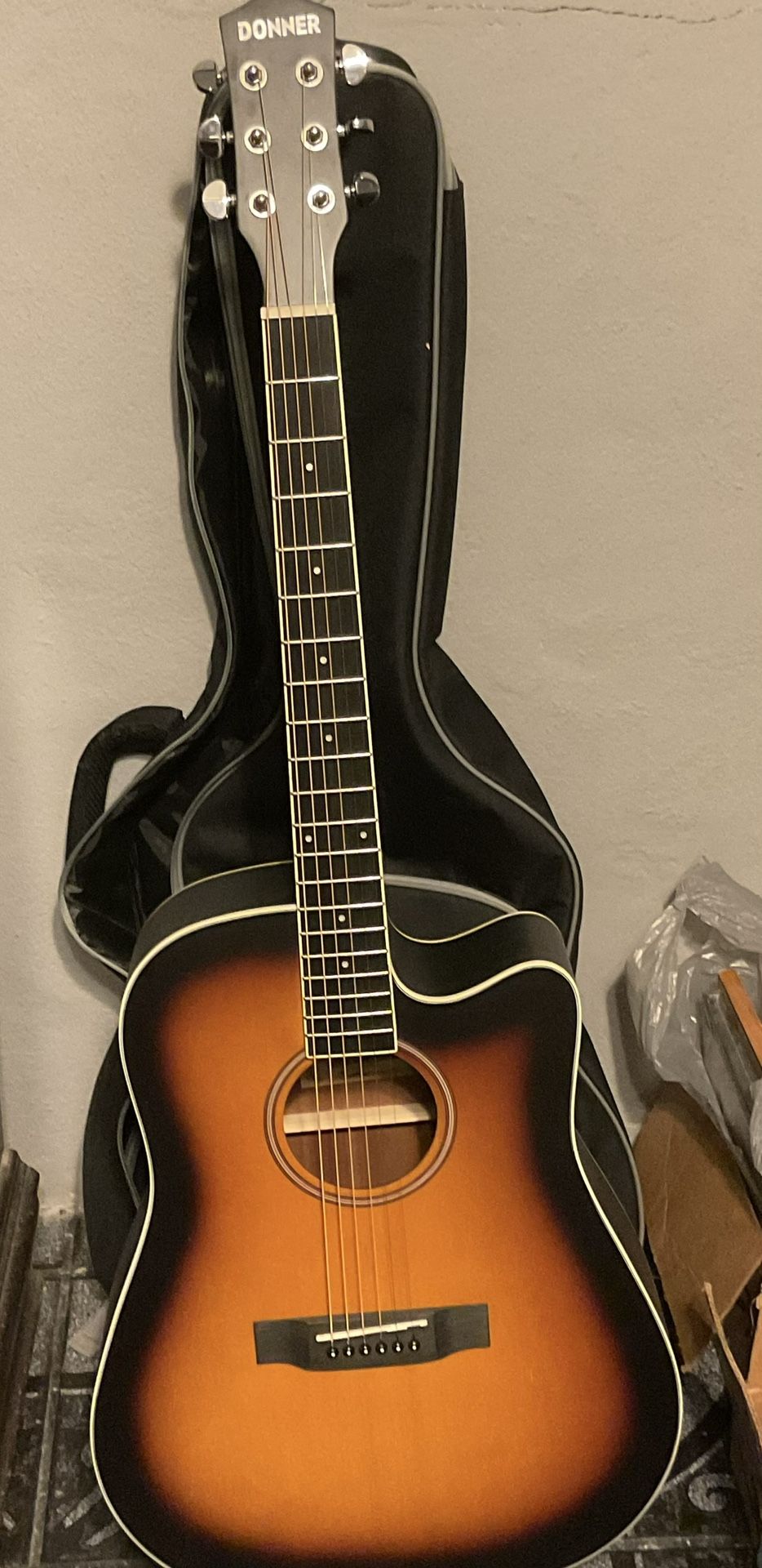 Acoustic Guitar For 150$