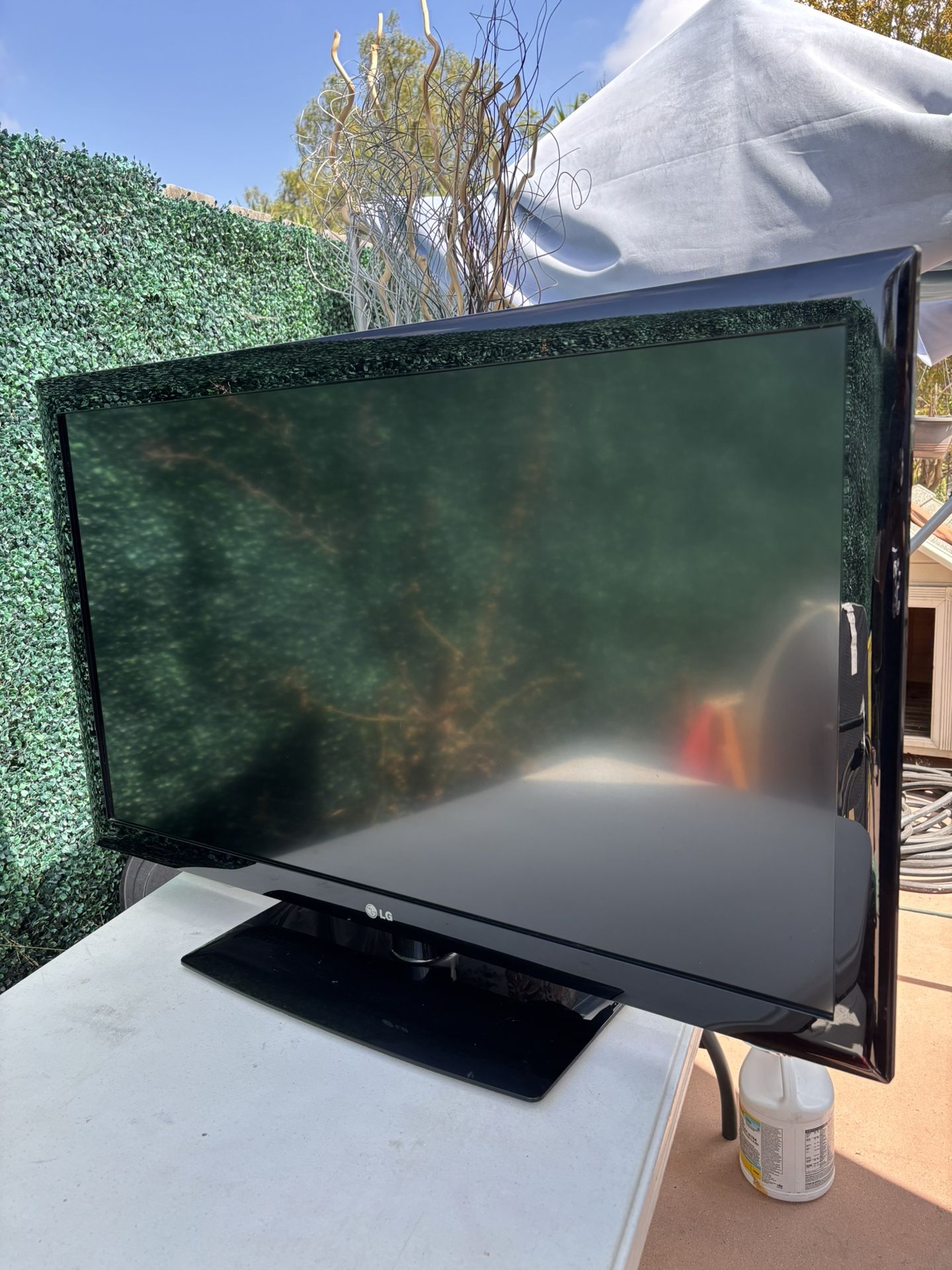 TV LG LED 42 In