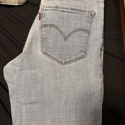 $2 Levi’s Skinny Size 25 Women