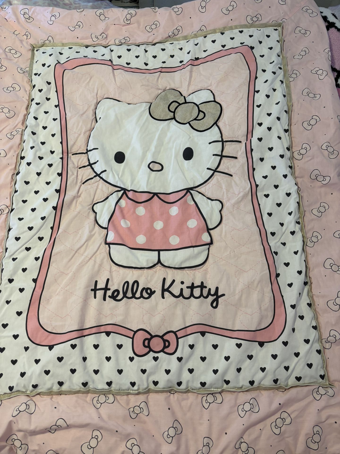 Hello kitty crib set