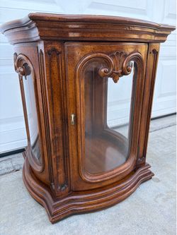 Lighted  vintage display  table