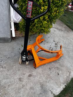 Used like new portable hidraulic drum lifting jack 800 lbs