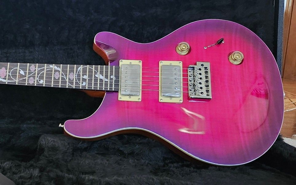 Electric Guitar With Case