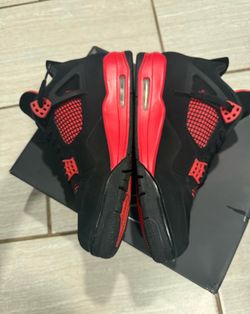 Jordan 4