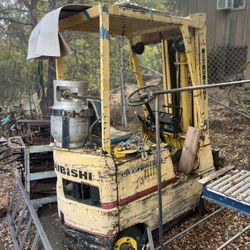 Forklift 