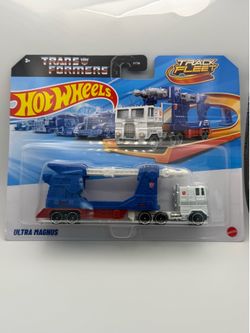 2026 Hot wheels ultra magnus track fleet
