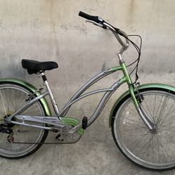 ELECTRA CRUISER BIKE 7 SPEED 