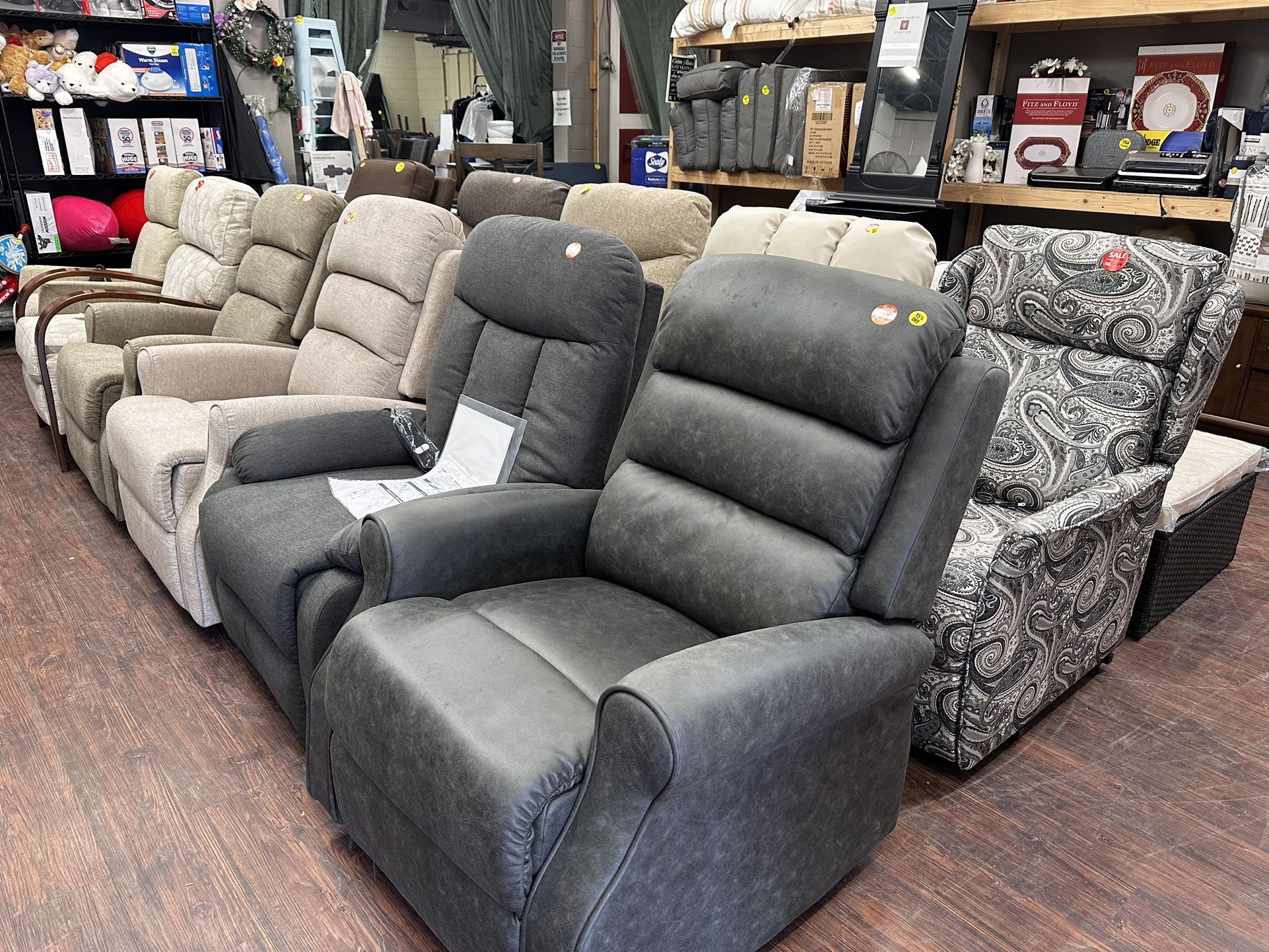 New Recliners $269 Each 