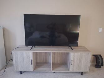 Entertainment center