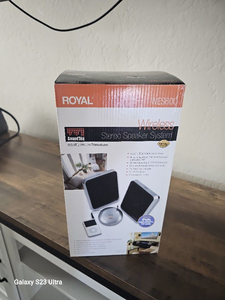 ROYAL 29297W WES 600 WIRELESS STEREO SPEAKER SYSTEM 