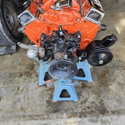 283 Motor And 700r Transmission 