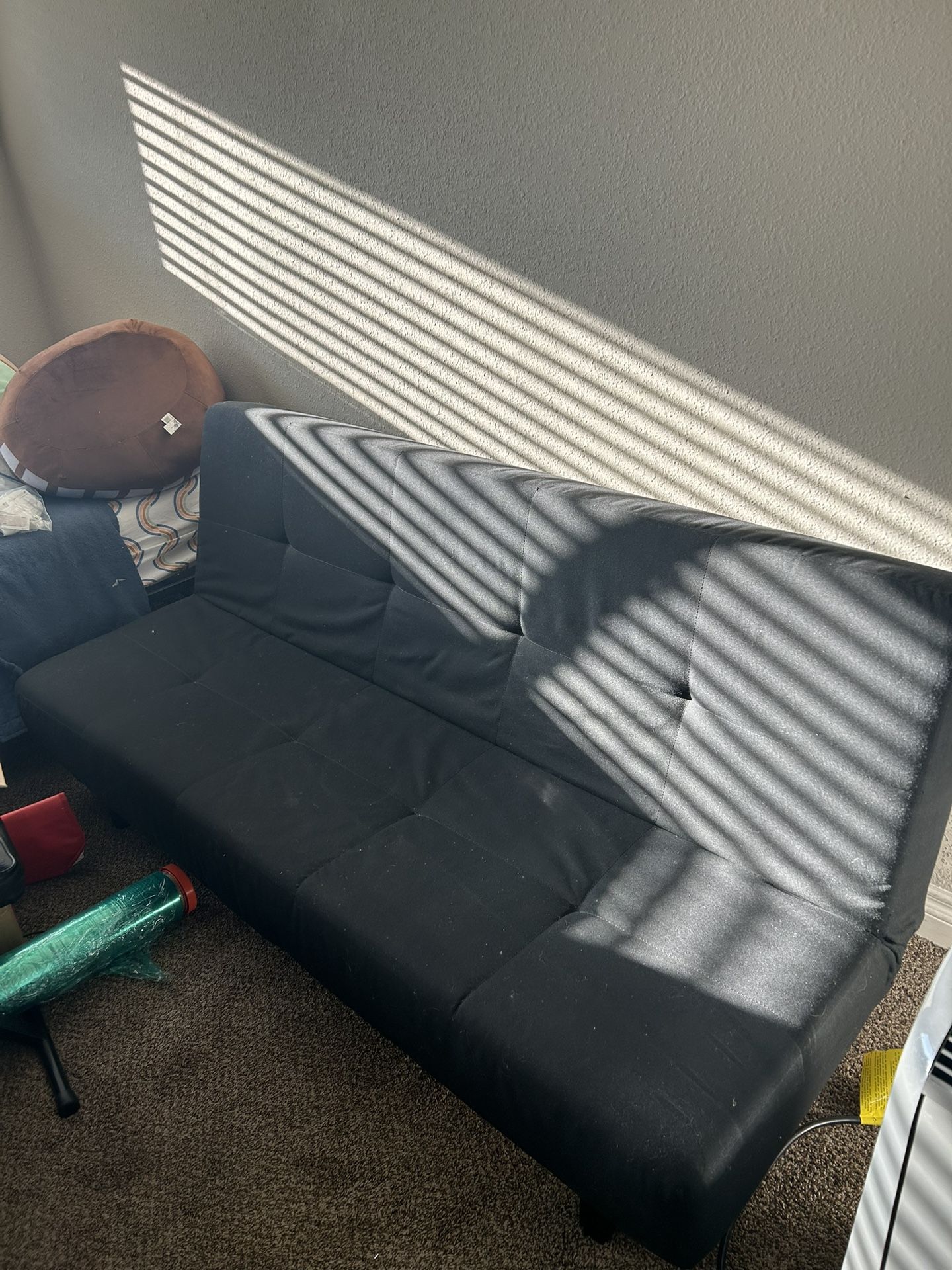 Black Futon