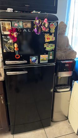 GALANZ FRIDGE FOR SALE 250$ OBO