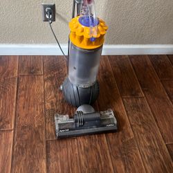 Dyson Ball