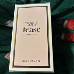 TEASE VICTORIA SECRET