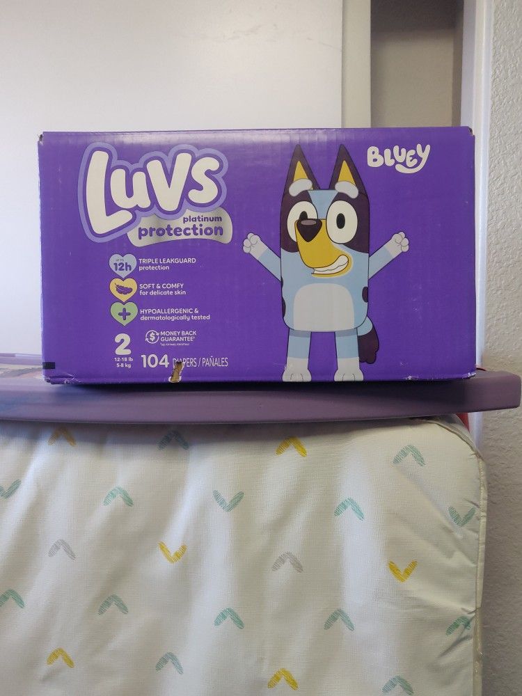 Luvs  Size 2  104 Diapers 