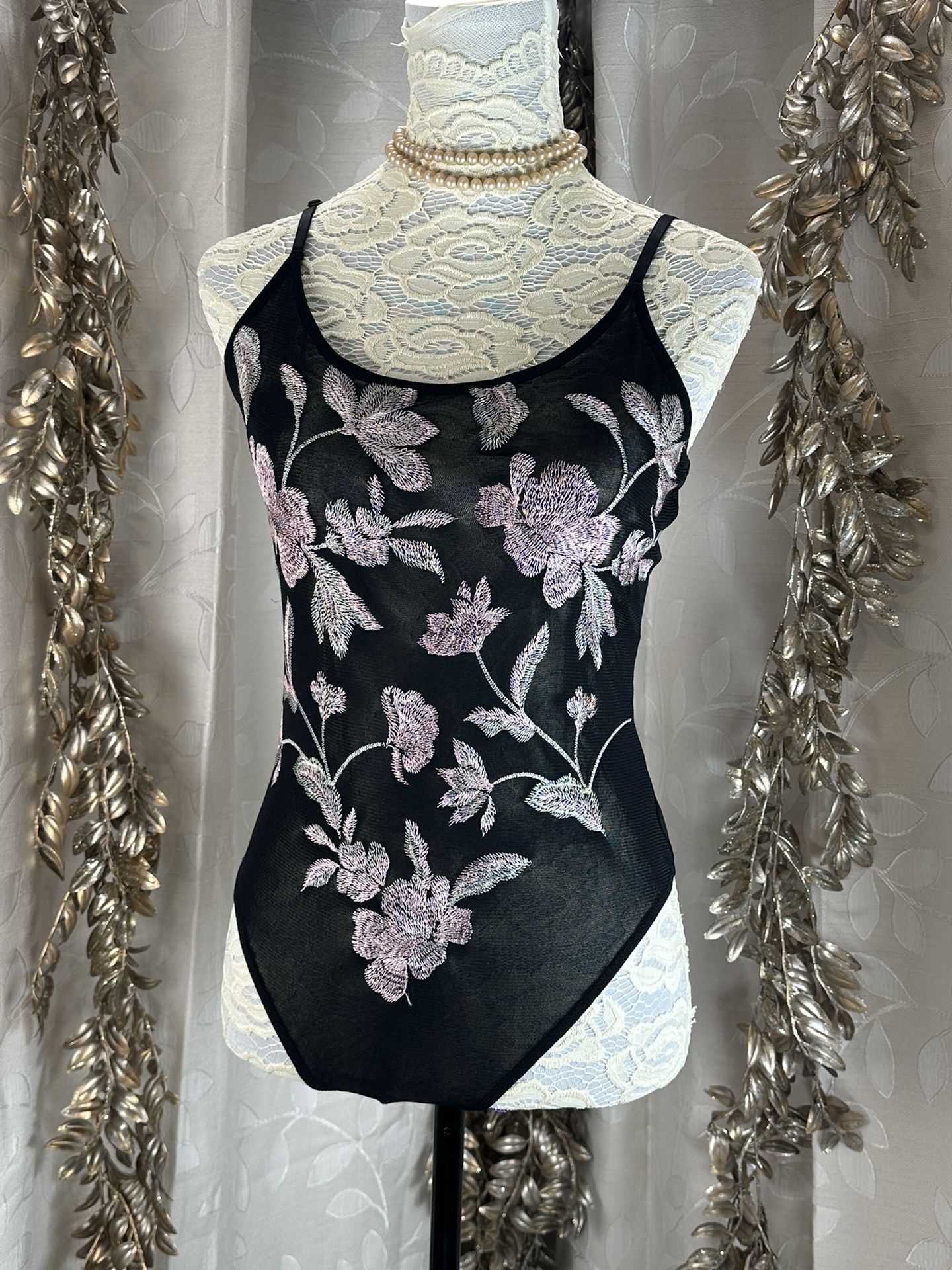 Express Womens M Black Floral Embroidered Sheer Bodysuit Tank Top Scoop Thong